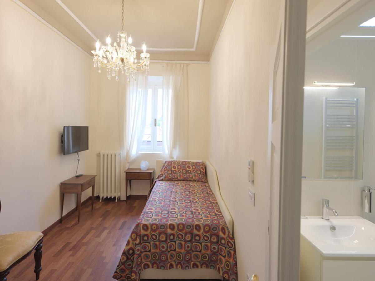 Single Room with Private Bathroom